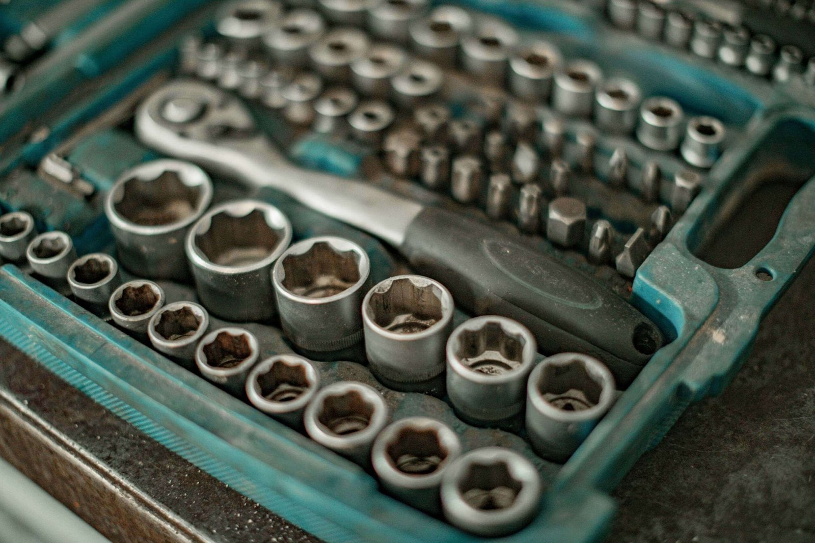 Repair tools