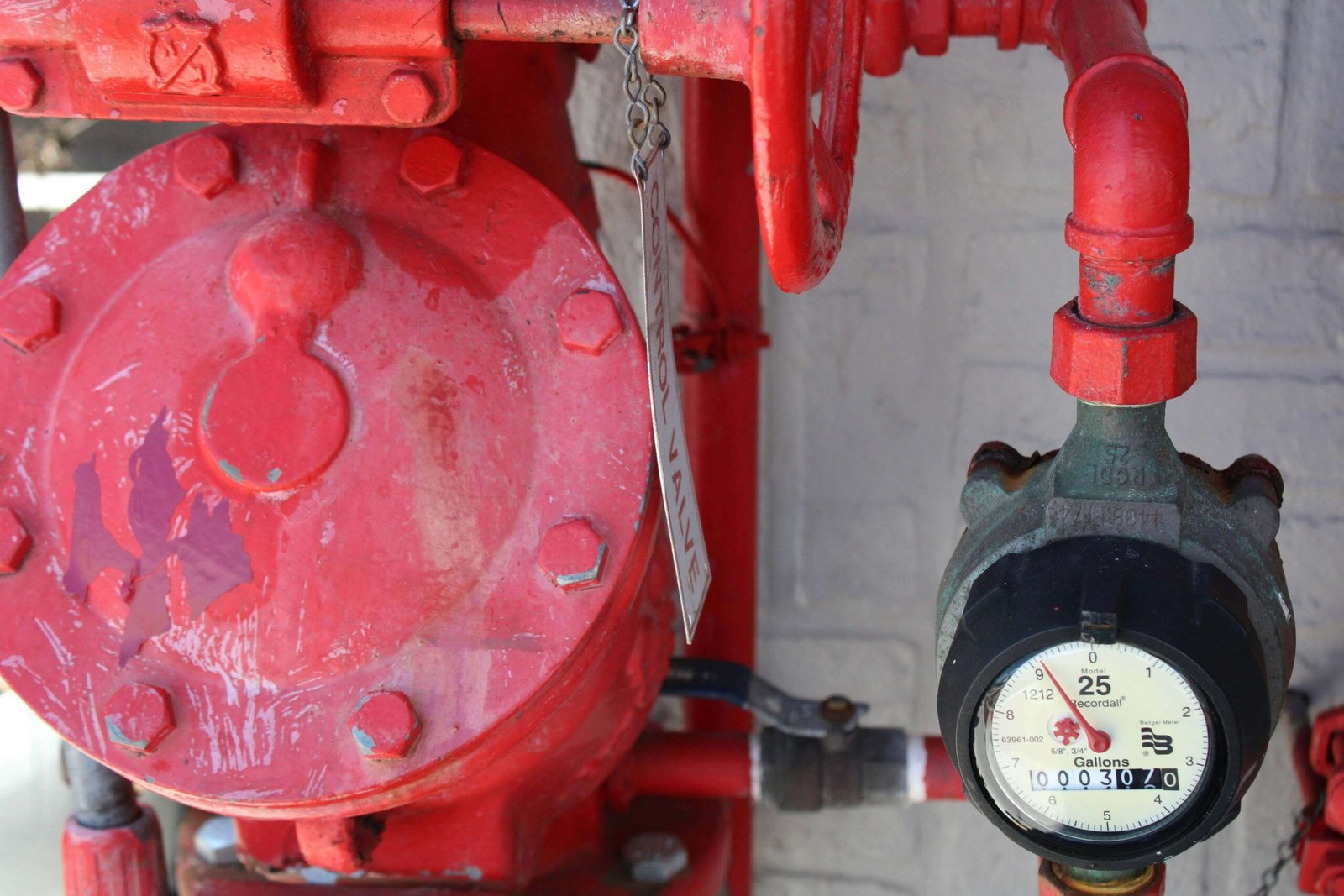 Water Heater repair and installation Orchards WA - Sound Plumbing and Drain A red water heater